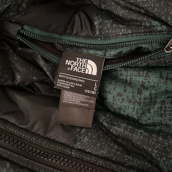 The North Face Boy’s Mount Chimborazo Youth Reversible Black and Green Jacket